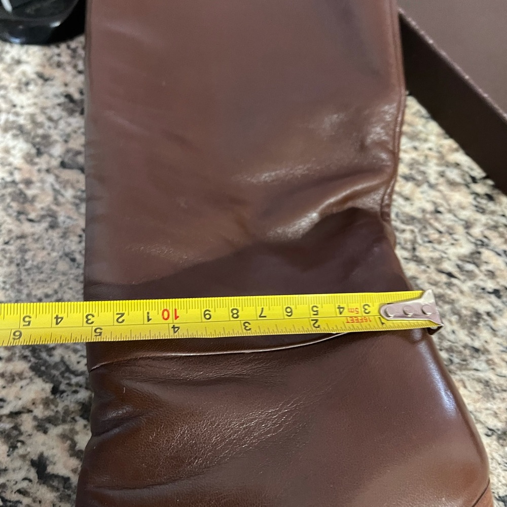 Louis Vuitton knee high boots - Picture 10 of 10